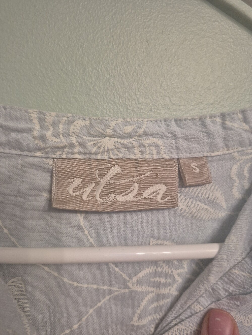 Utsa Women's Boho Coastal Blue Floral Embroidered Henley Tunic Size Small - Picture 7 of 9